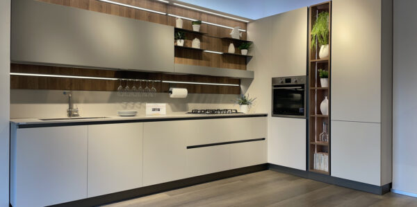 Store Veneta Cucine Torino Start J pro